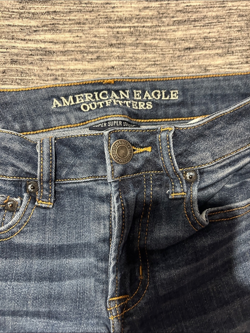 American Eagle Outfitters Women's Skinny Jeans - Medium Blue Wash